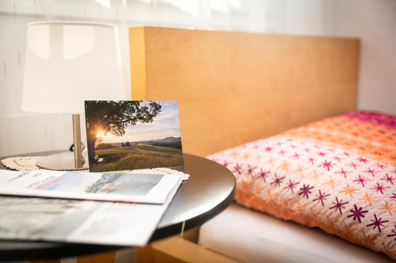 Mybednbreakfast In Bottmingen Bed & Breakfast エクステリア 写真